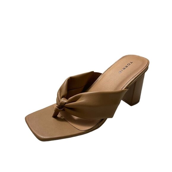 Torrid Womens New Beige Chunky Heel Y2K 90s Thong Heel Sandals Size 7.5WW - Picture 2 of 9